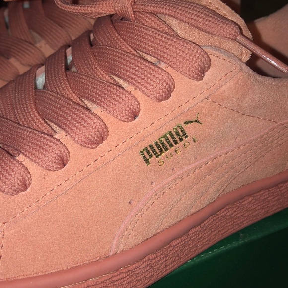 🌺Suede puma desert flower🌺 - Picture 3 of 4